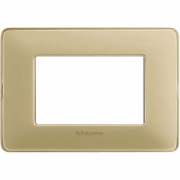 Imagine Rama ornament 3 module auriu Matix Bticino AM4803MGL