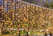 Imagine Perdea Extensibila 204 LED 21.6W 6400K 4M