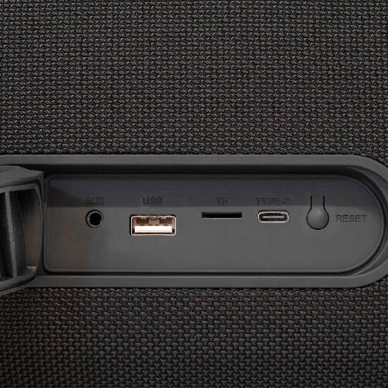 Imagine BoomBox, rezistent la apa