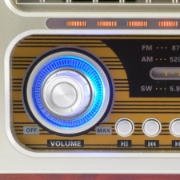 Imagine Radio portabil retro, AC-DC, MP3-BT, 3 benzi