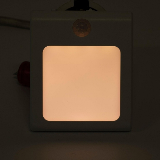 Imagine LUMINĂ DE NOAPTE